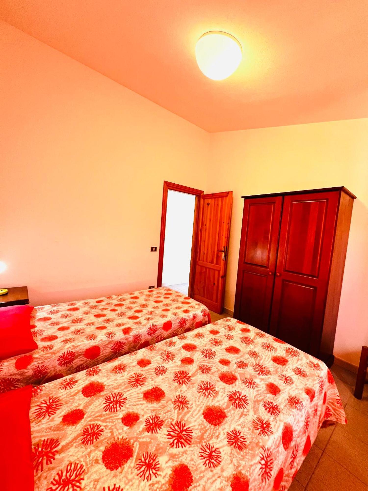 Residence La Cinta 8 San Teodoro  Esterno foto